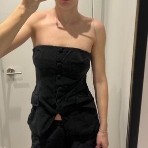 REFORMATION Tonya top. SIZE 2